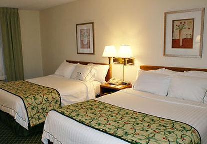 Fairfield Monroe Hotel 3*